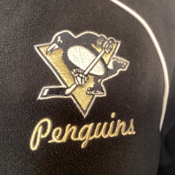 Reebok Pittsburgh Penguins Full zip Women’s Jacket fleece size Large NHL - Picture 3 of 15